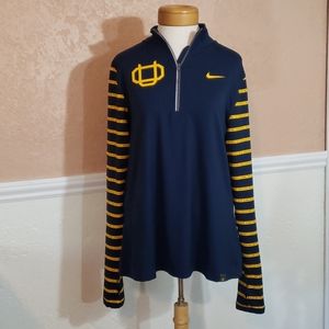 NWOT Oregon Ducks Team Spirit Shirt